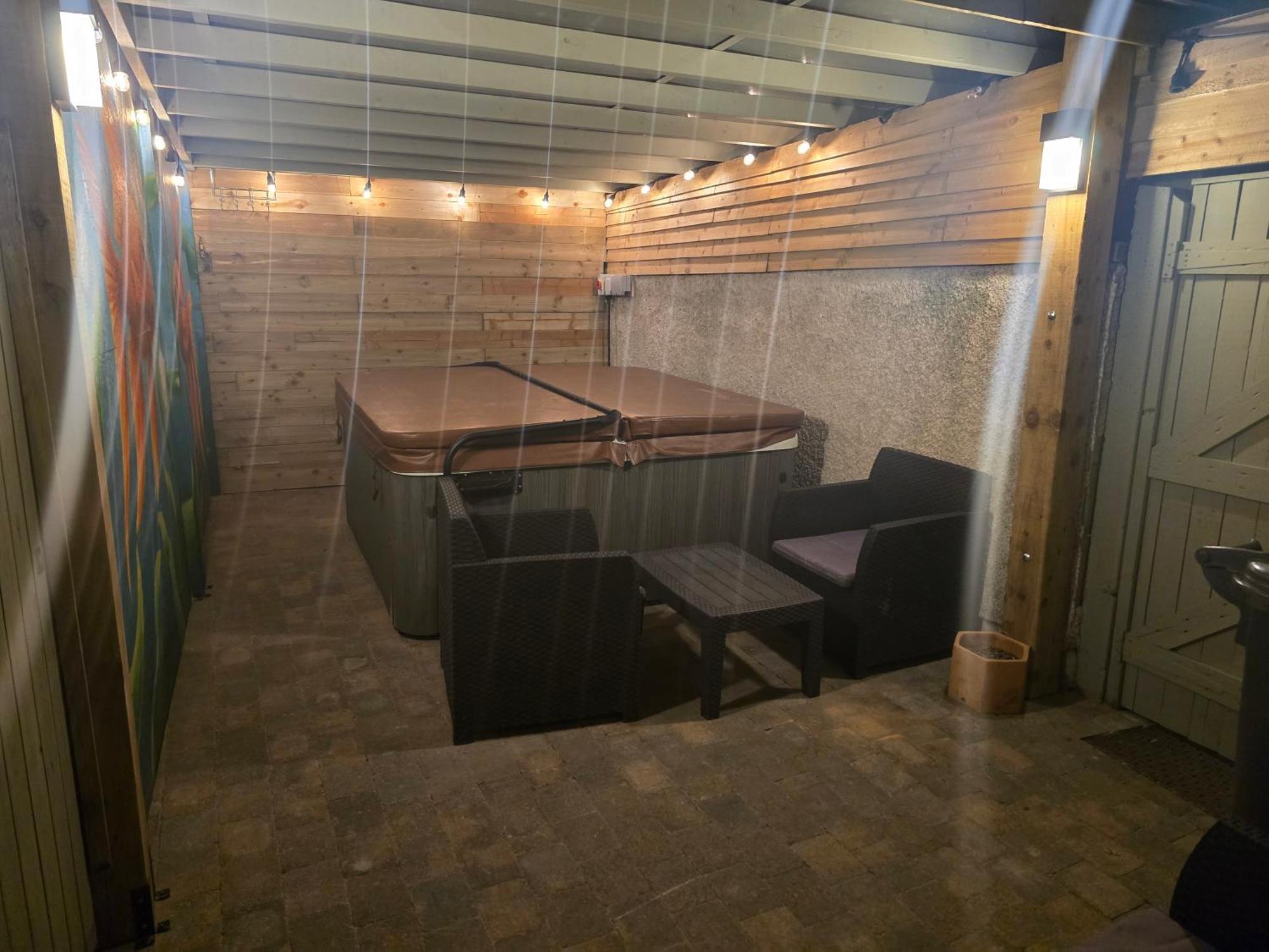 Eden Rose Cottage Hot-Tub Jacuzzi Morecambe-Bay Экстерьер фото
